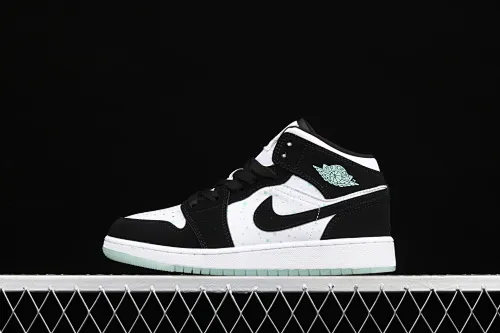 All categories Air Jordan Jordan series basketball shoes Air Jordan 1 Mid Air Jordan 1 Mid AJ1 Joe 1 black and white color luminous starry mid-top BQ6931-103